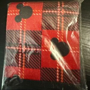 Harveys Christmas Mickey Mouse Disney billfold Boyfriend Wallet new in package